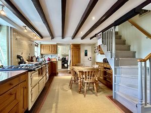 Breakfast Kitchen- click for photo gallery